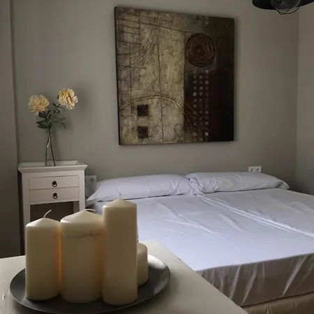 With 3 Bedrooms In Estepona, With Wonderful Sea View, Enclos